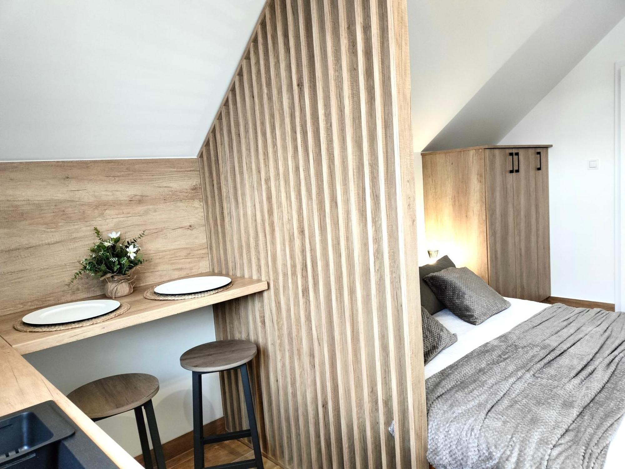 Agroturystyka Jodlowa - Rodzinne Apartamenty W Centrum Gor Swietokrzyskich - Sala Zabaw, Zwierzeta, Bilard Krajno-Zagorze Bagian luar foto