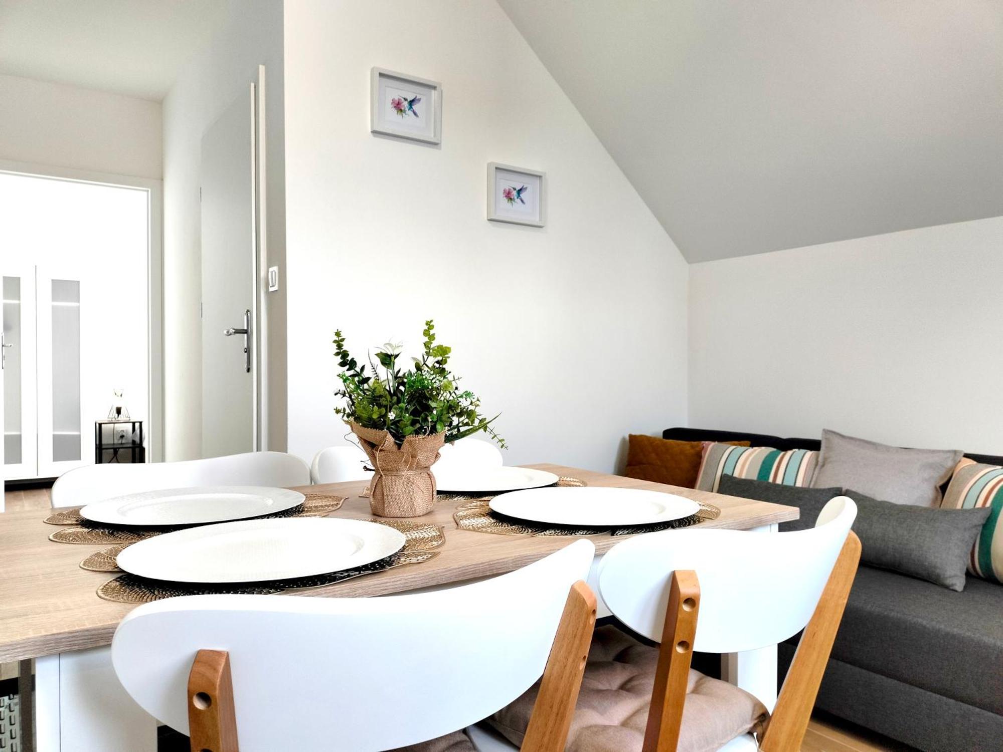 Agroturystyka Jodlowa - Rodzinne Apartamenty W Centrum Gor Swietokrzyskich - Sala Zabaw, Zwierzeta, Bilard Krajno-Zagorze Bagian luar foto