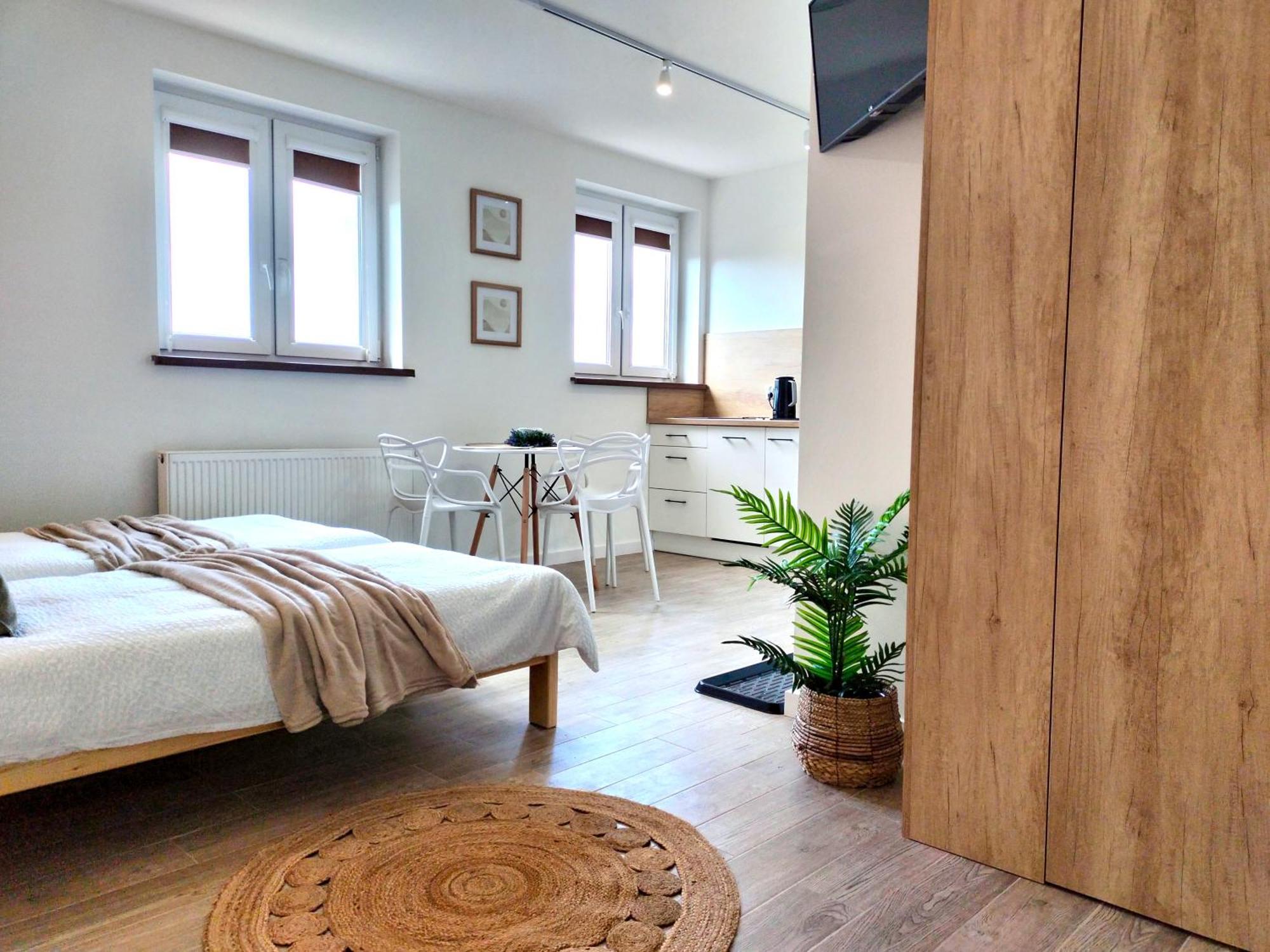 Agroturystyka Jodlowa - Rodzinne Apartamenty W Centrum Gor Swietokrzyskich - Sala Zabaw, Zwierzeta, Bilard Krajno-Zagorze Bagian luar foto