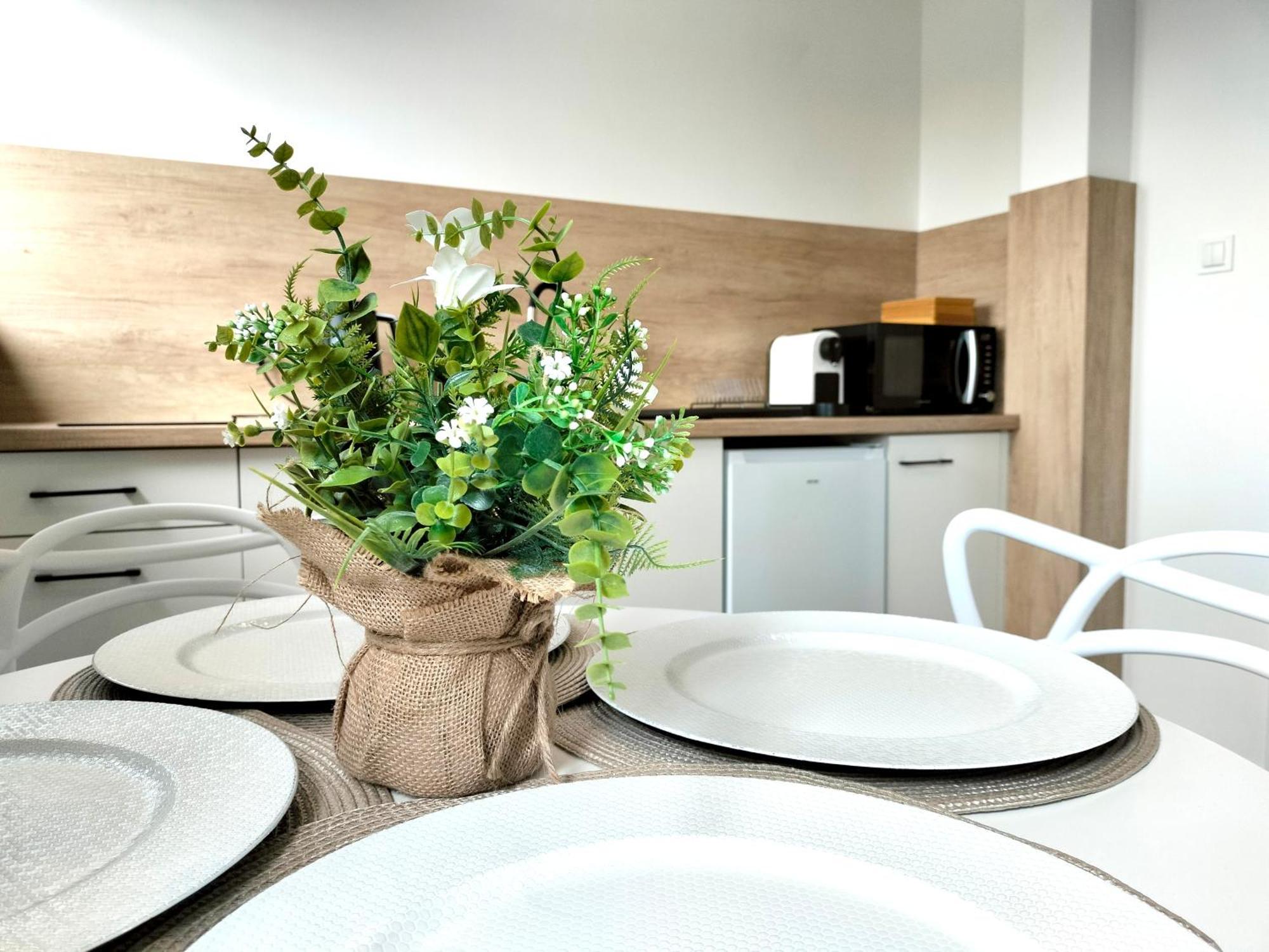 Agroturystyka Jodlowa - Rodzinne Apartamenty W Centrum Gor Swietokrzyskich - Sala Zabaw, Zwierzeta, Bilard Krajno-Zagorze Bagian luar foto