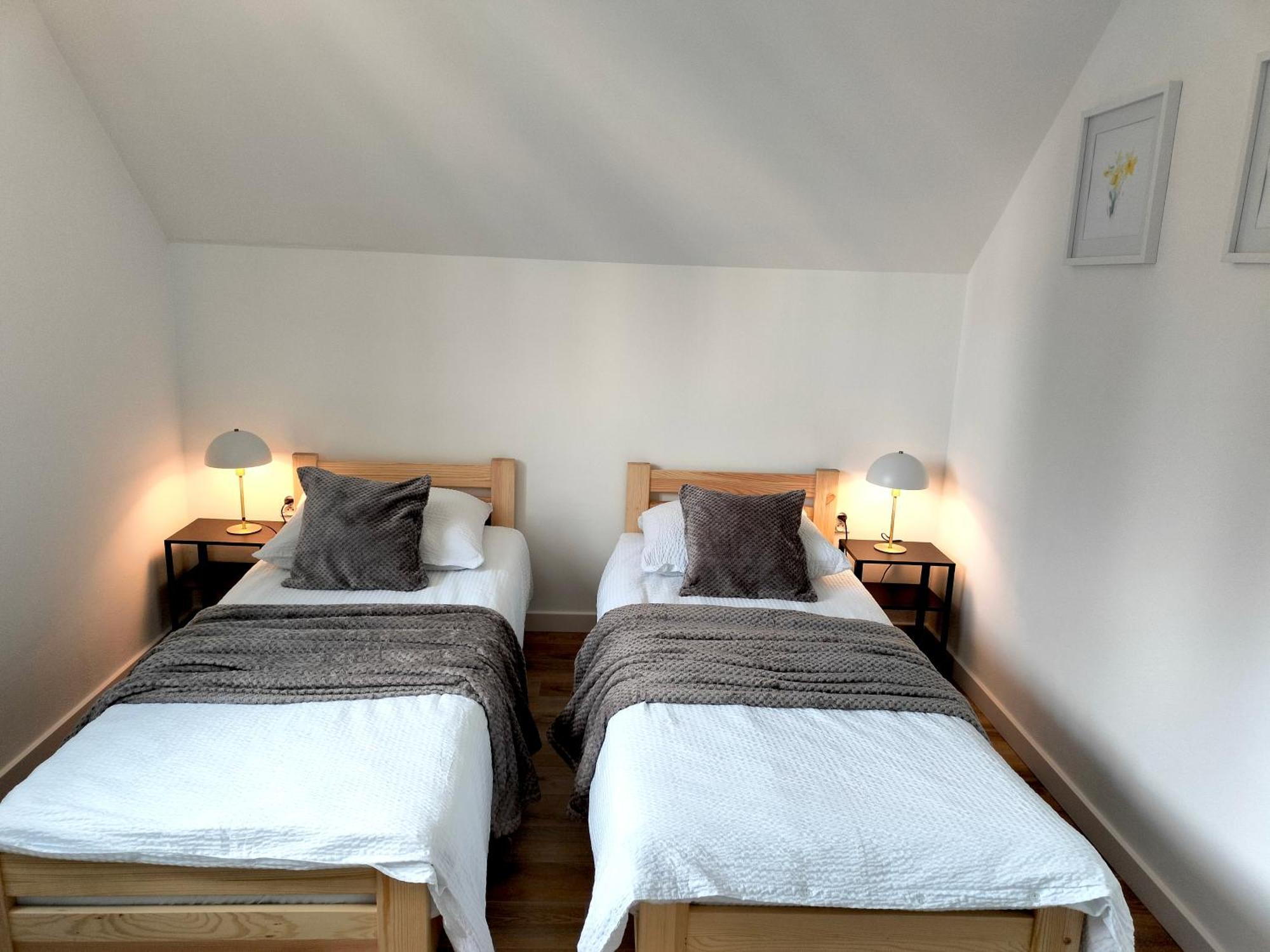 Agroturystyka Jodlowa - Rodzinne Apartamenty W Centrum Gor Swietokrzyskich - Sala Zabaw, Zwierzeta, Bilard Krajno-Zagorze Bagian luar foto